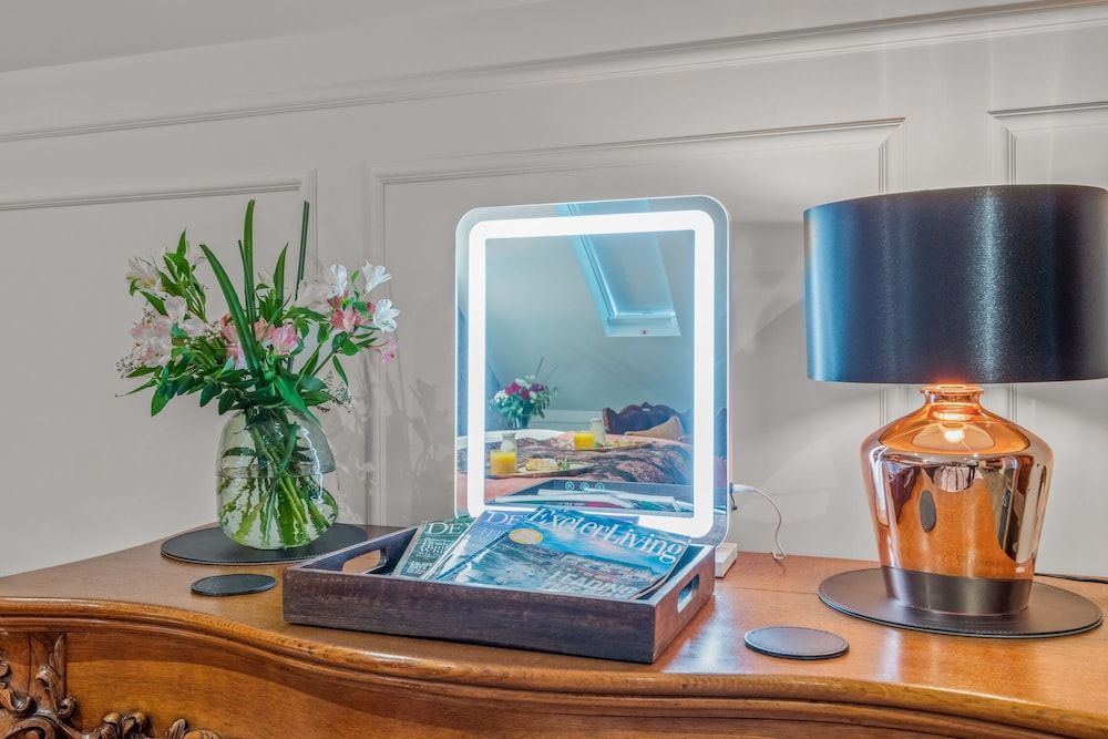 The Ley Arms Superior Triple Room 11