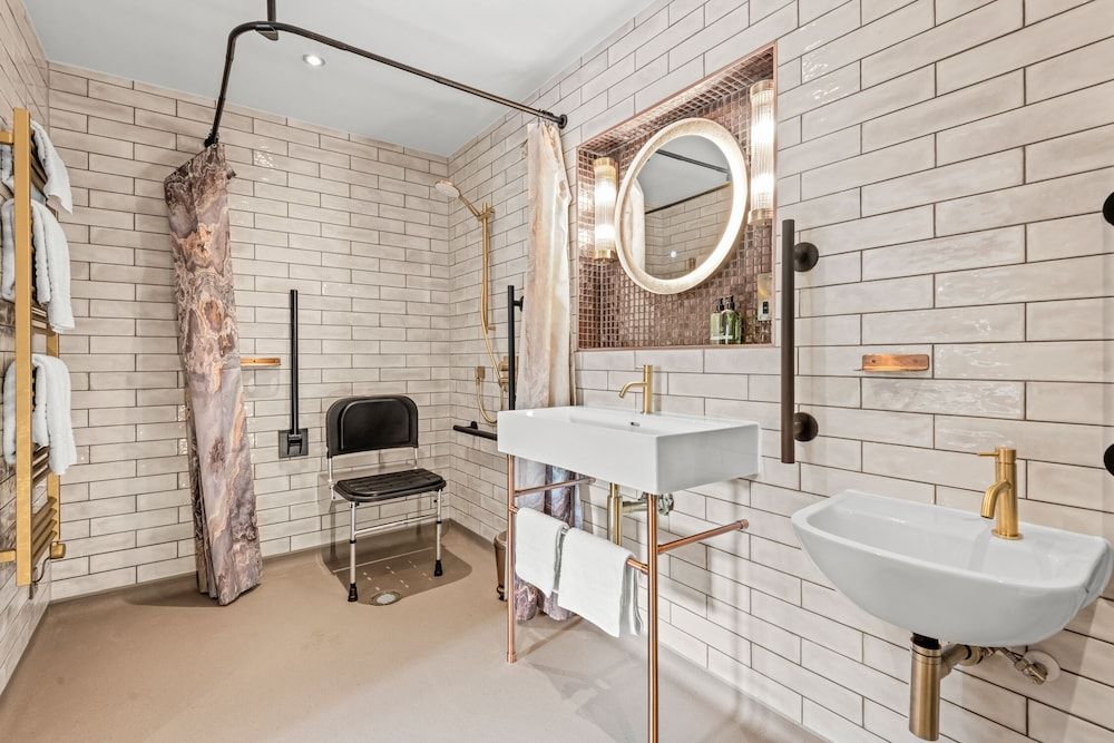 The Ley Arms Deluxe Double or Twin Room, Accessible 12