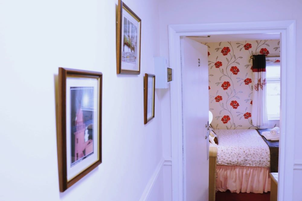 Arkale Lodge Double Room, Ensuite 9