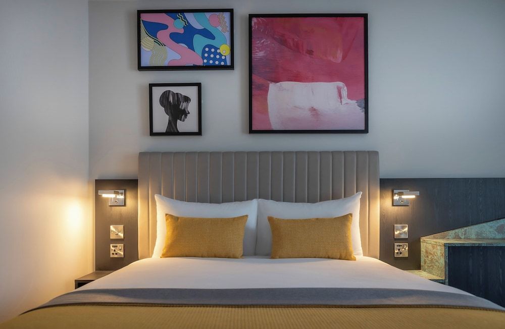 Maldron Hotel Manchester Cathedral Quarter Deluxe Double Room 2