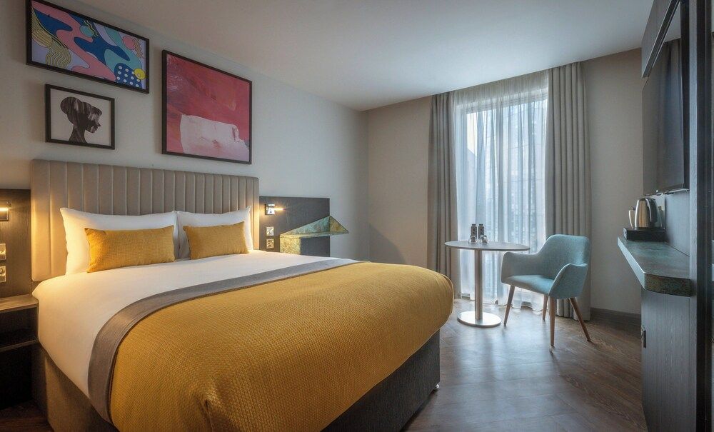 Maldron Hotel Manchester Cathedral Quarter Deluxe Double Room 4