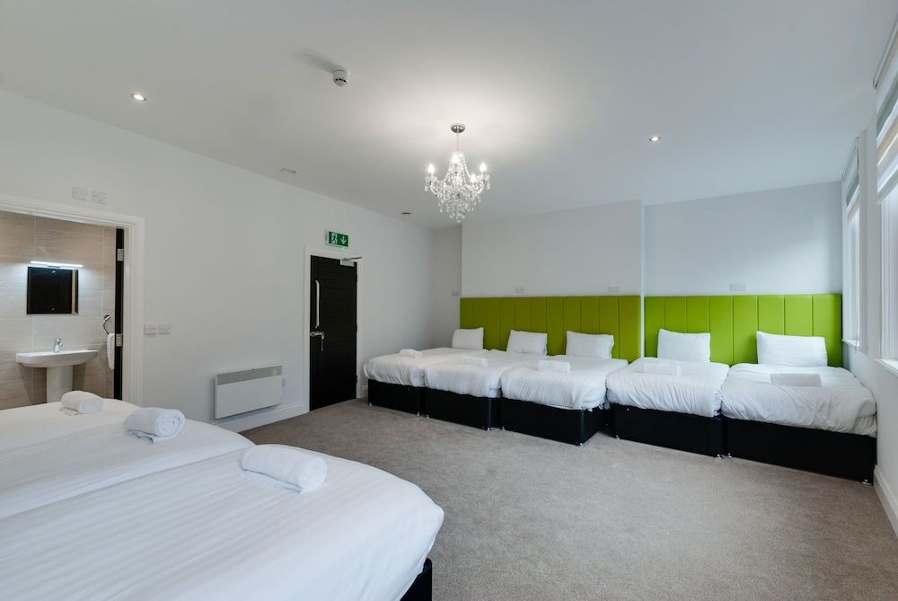 Premier Apartment