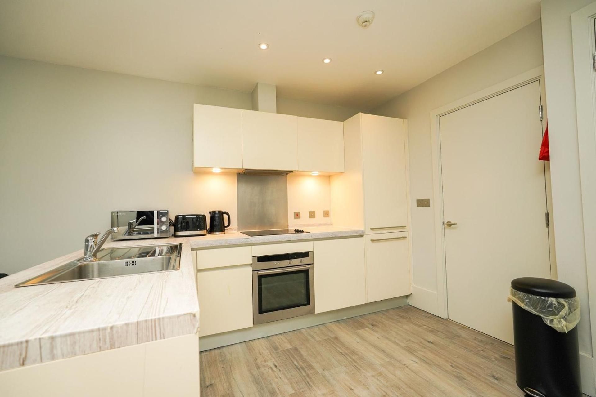 Two bedroom Apartment with Balcony