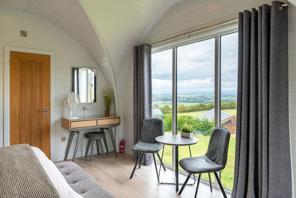 The Vu Snugs Luxury Cabin, Non Smoking 2