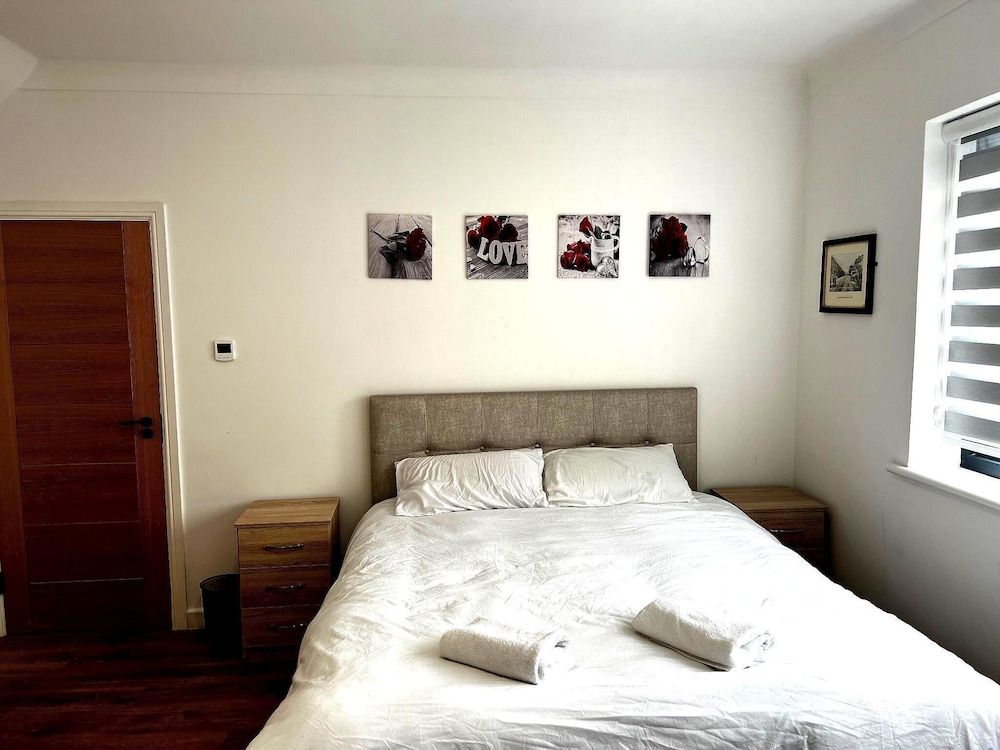 The Barrington Hotel Superior Double Room, Ensuite