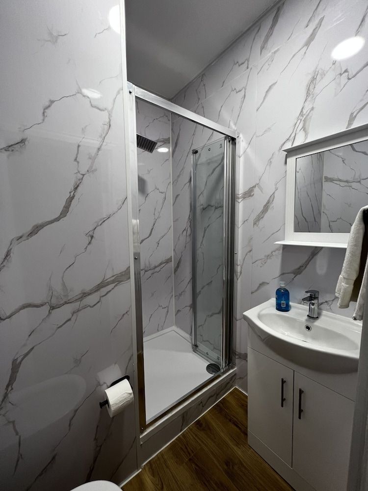 The Barrington Hotel Superior Double Room, Ensuite 6