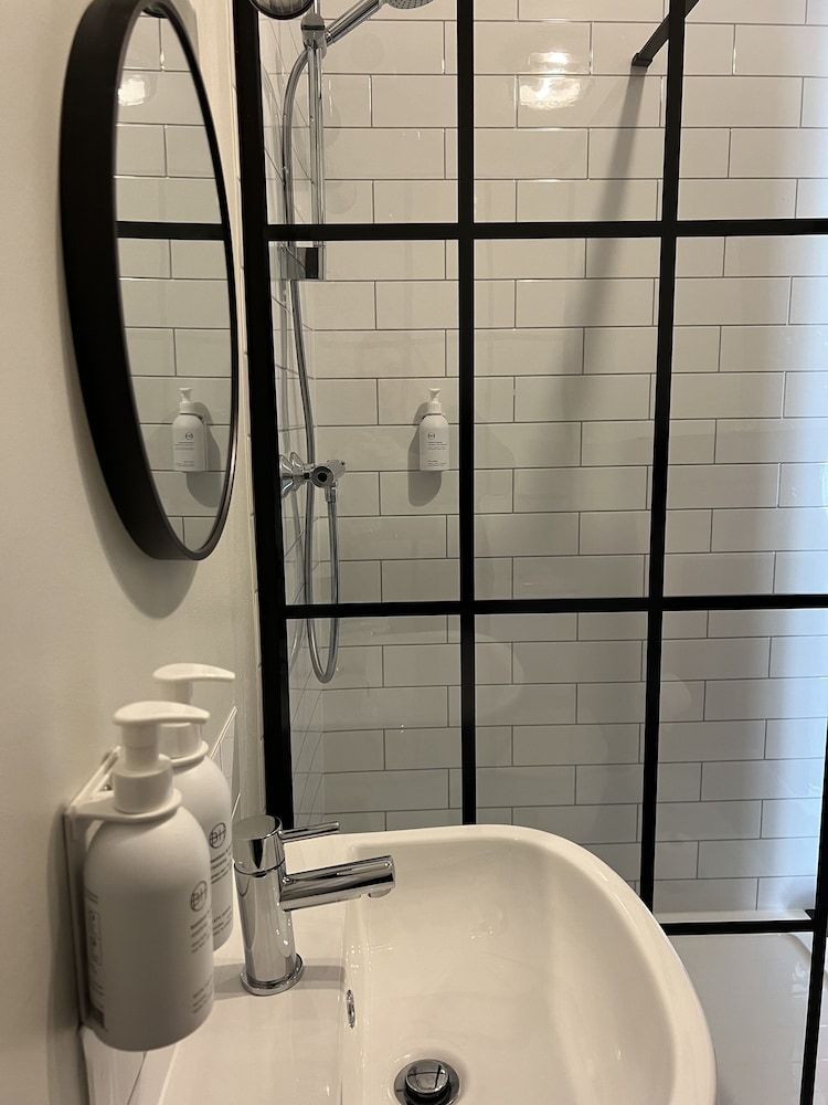 The Kings Arms Double or Twin Room 22