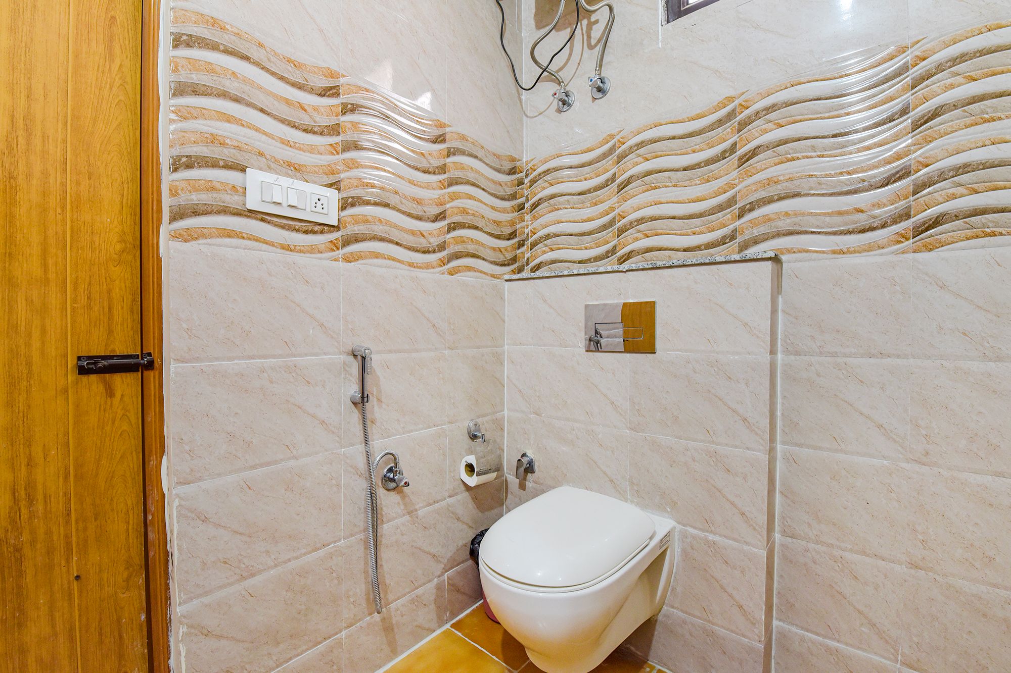 FabHotel Aarogya Residency Deluxe Room 4