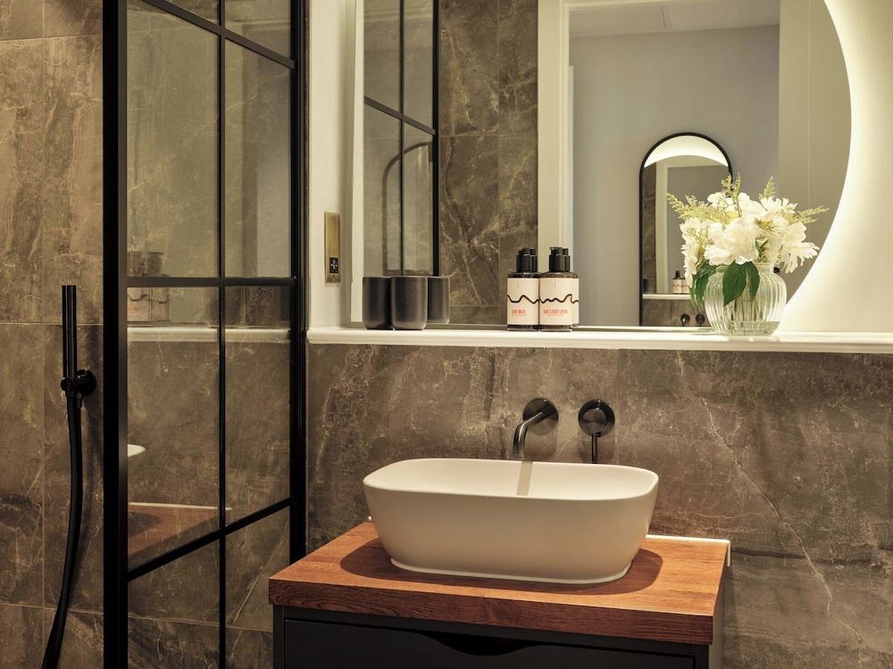 Escapade Silverstone 2 Bed Trackside Residence - Liberty