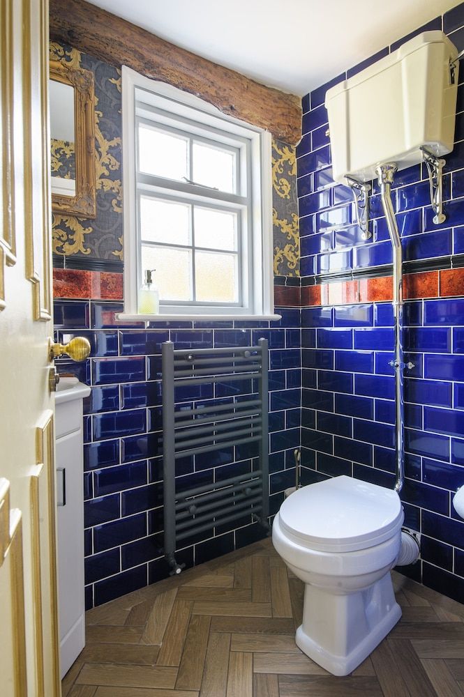 Luxury 3 Bed Manor House Hot Tub Cinema Room Skytv House 12