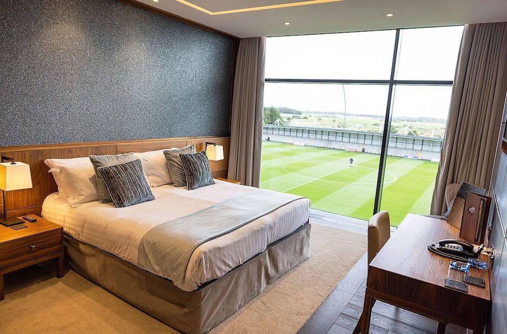 Standard Double or Twin Pitch View