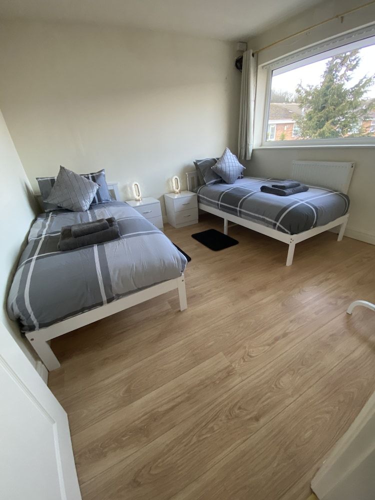 Spacious 3 Bed House in Penrhyn Bay, Llandudno House 4