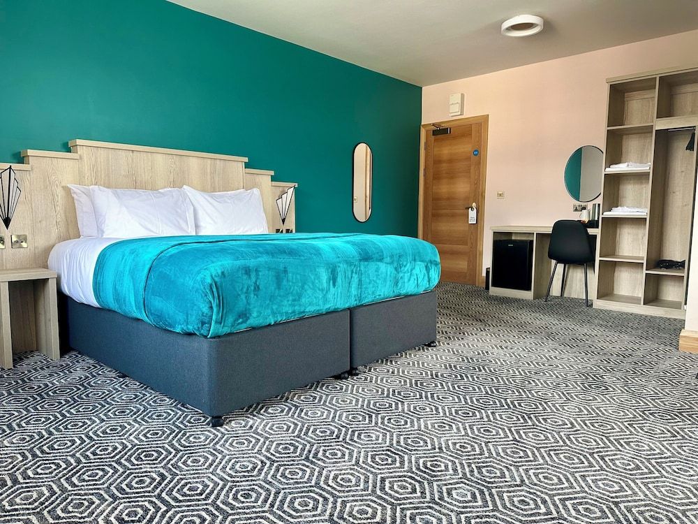 The Bath Rooms Superior Double Room (luxury double)