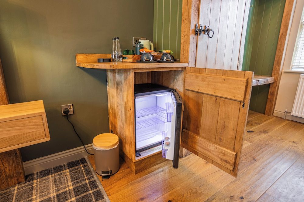 The Green Dragon Inn - Hardraw Deluxe Double Room, Non Smoking, Ensuite 5