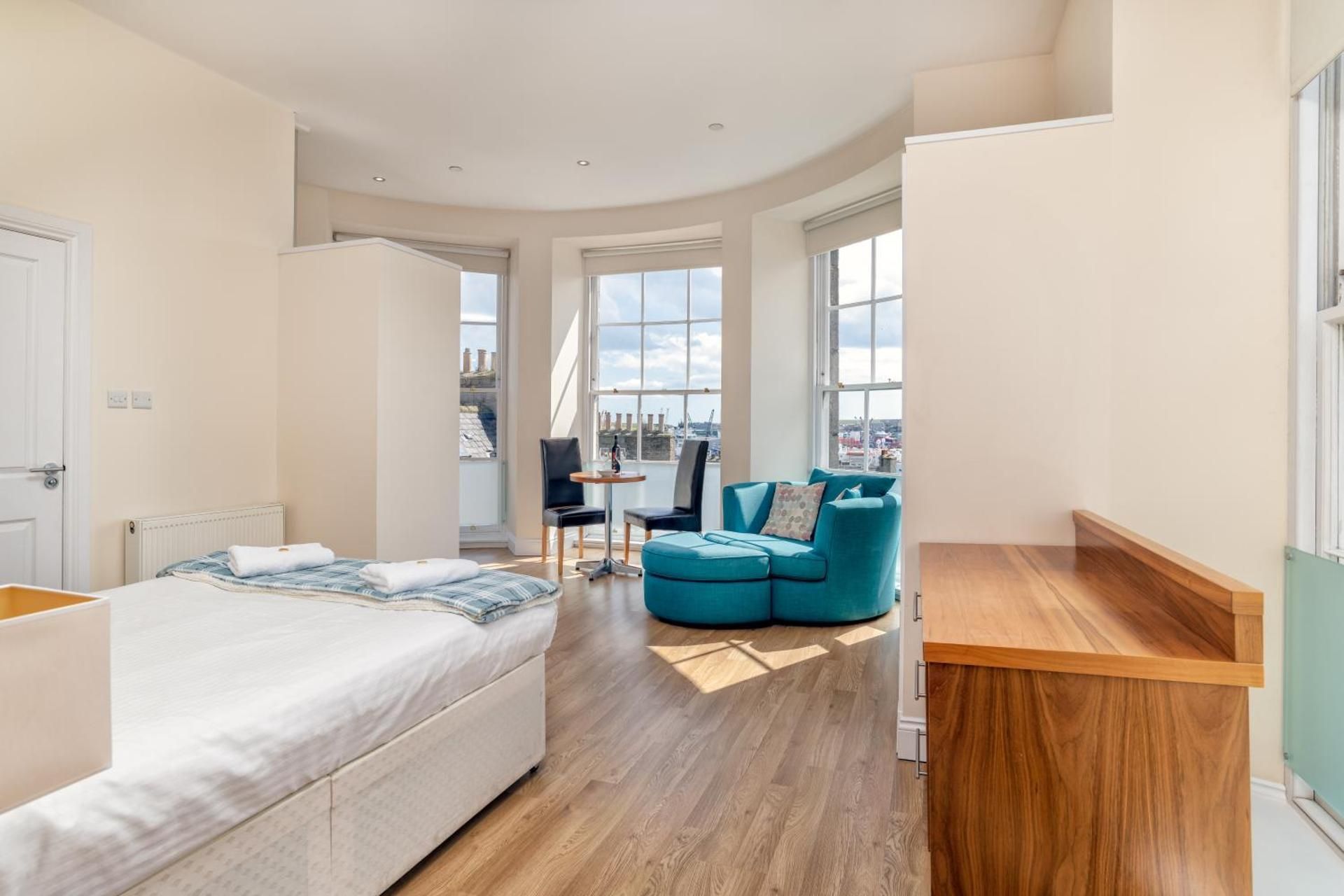 Studio Apartment with Sea View