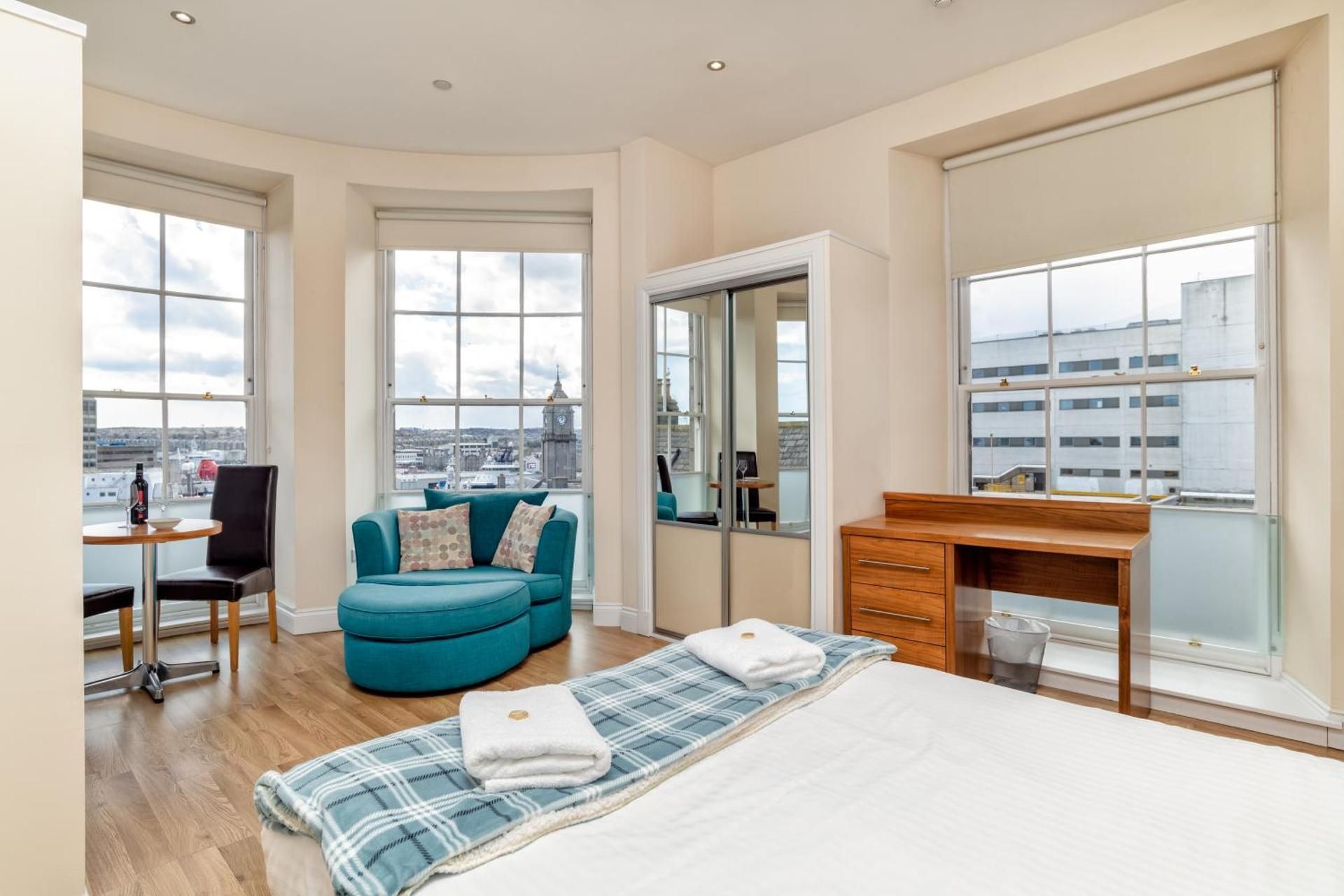 Studio Apartment with Sea View