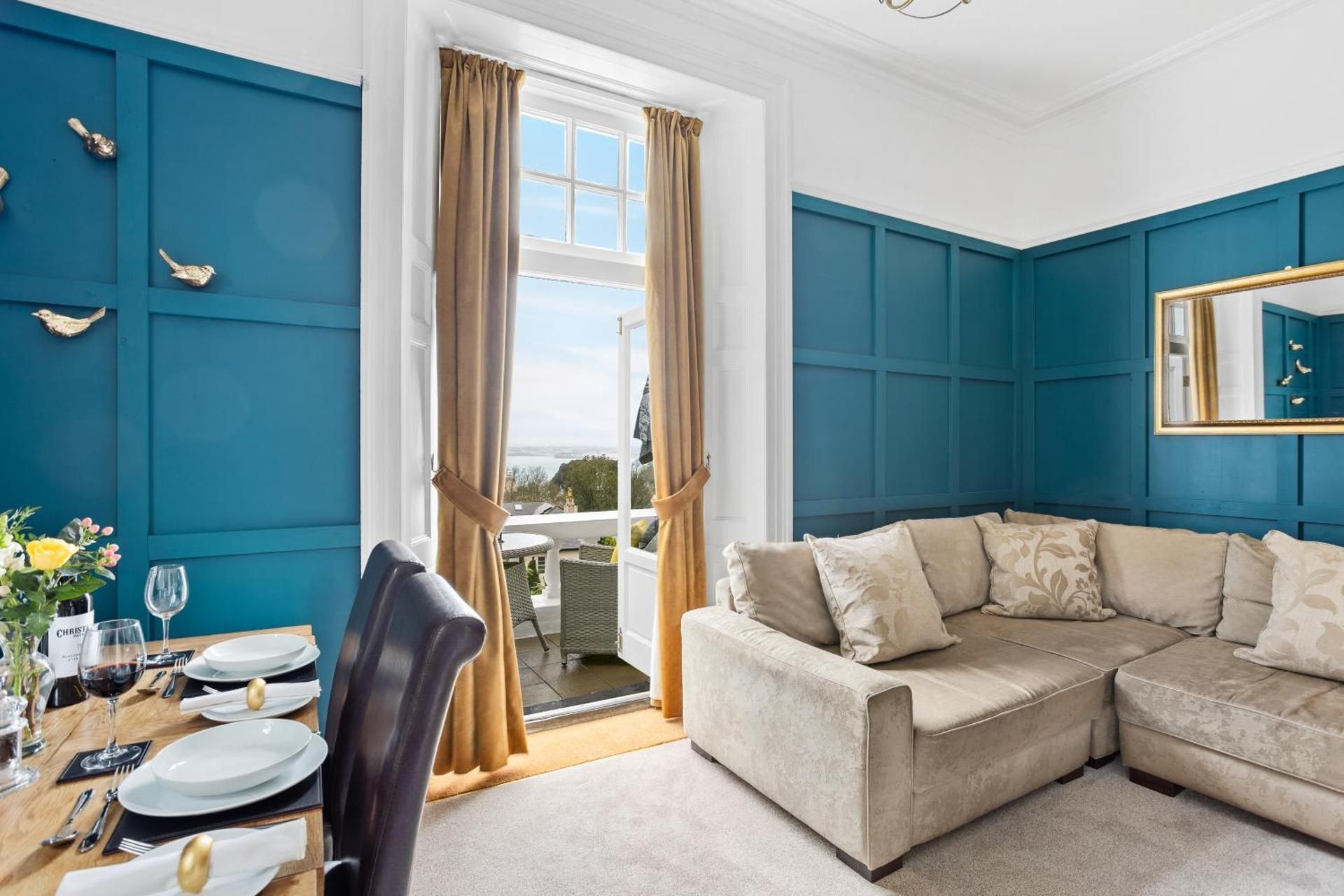 Superior Apartment with Balcony