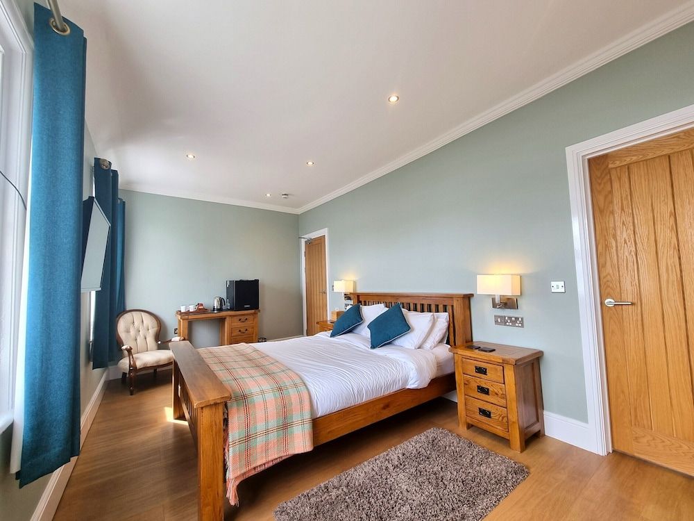 Deluxe Double Room, Ensuite, Sea View (301)