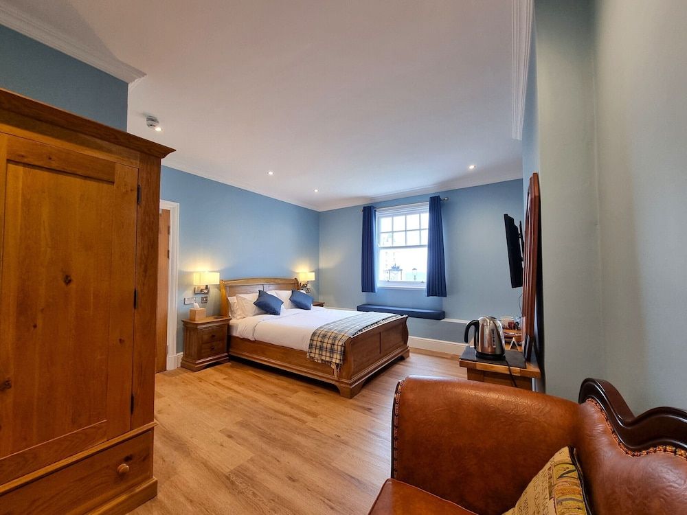 Superior Double Room, Ensuite, Sea View (202)