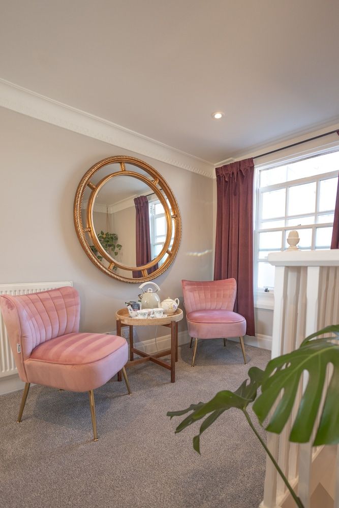 House Arundel Deluxe Suite (The Queen) 7