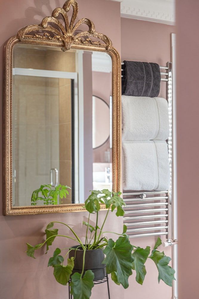 House Arundel Deluxe Suite (The Queen) 5