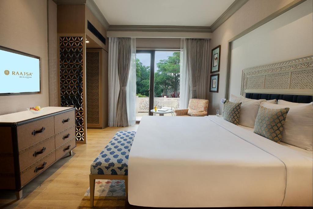 Deluxe Room with Balcony