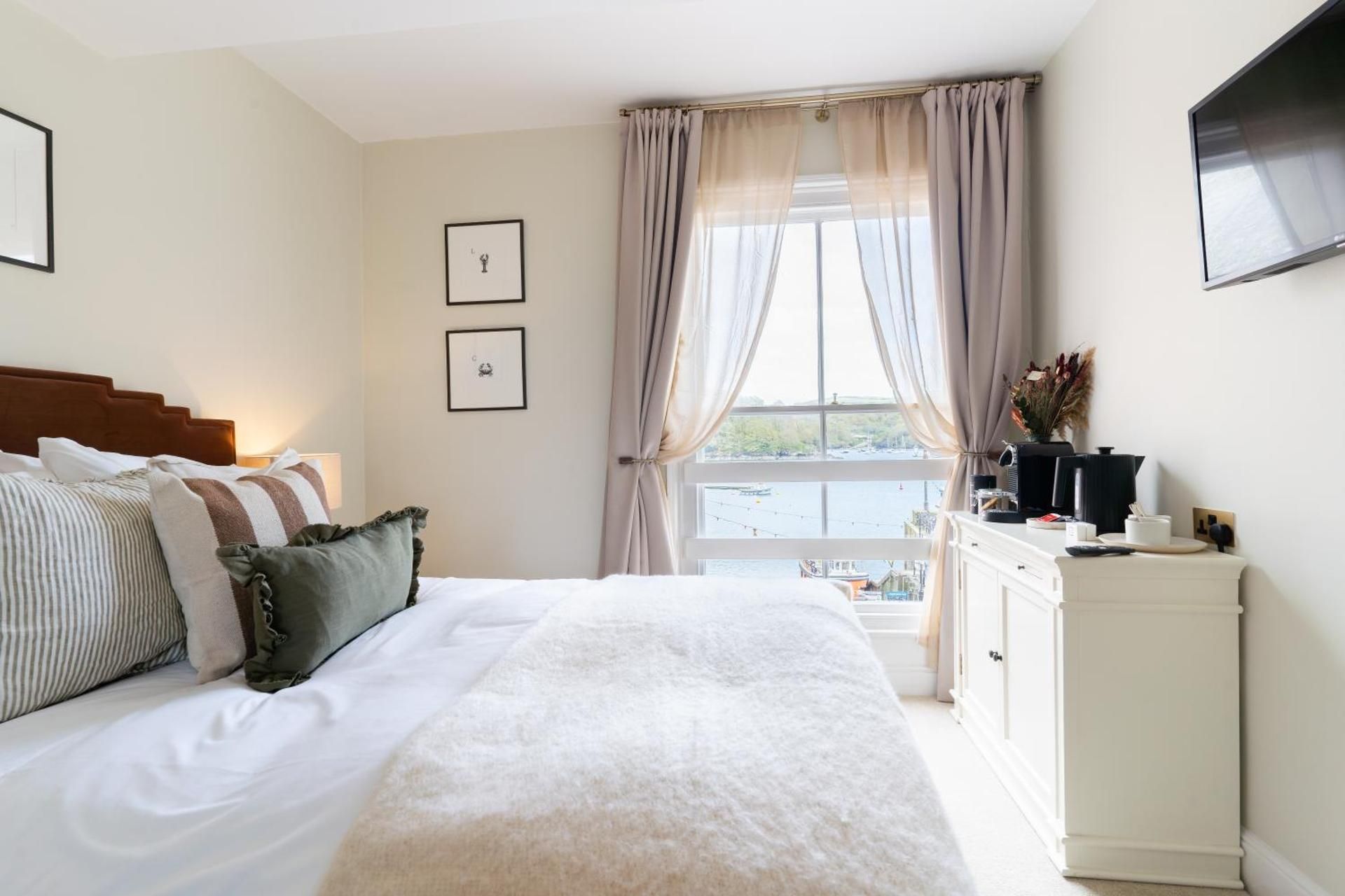 The King Of Prussia Deluxe Double Room