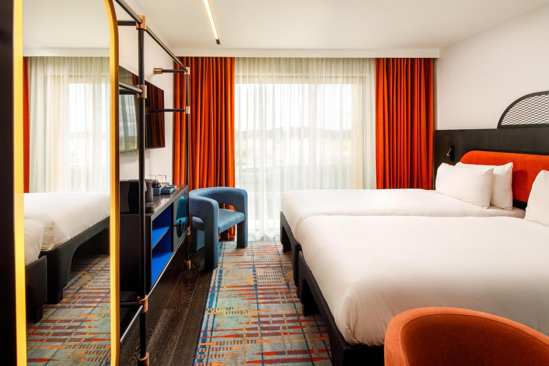 Standard Twin Room with View