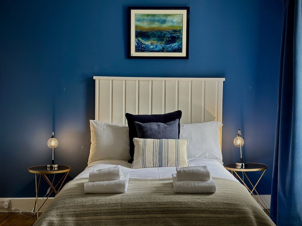Family Room, Ensuite, Garden View (The Blue Room)