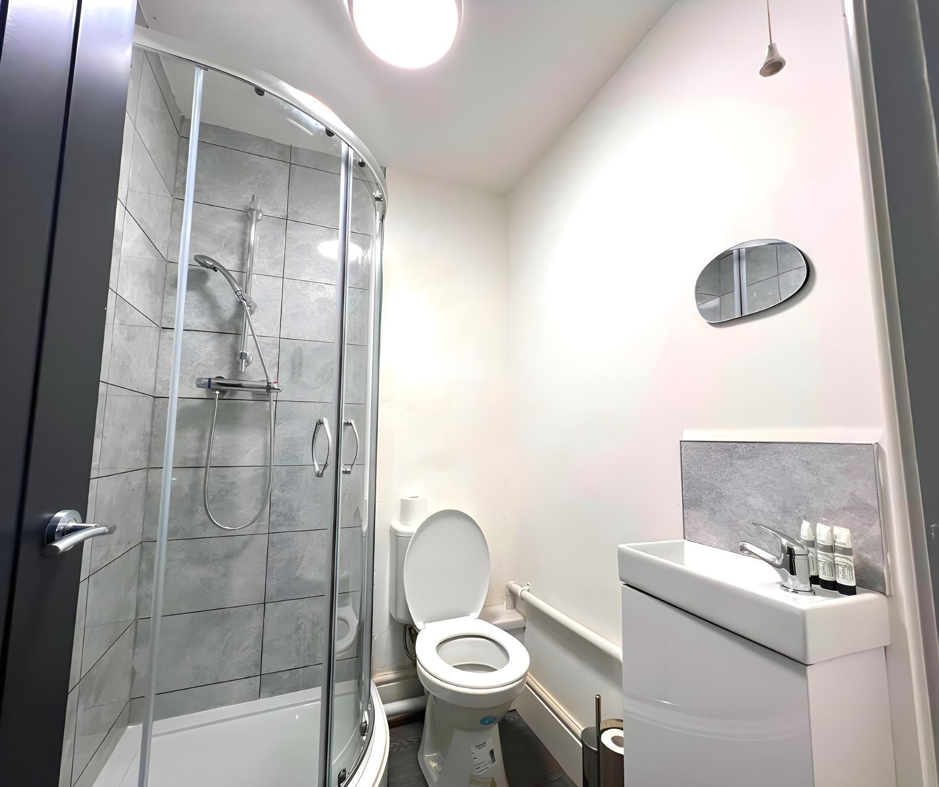 Single room-Standard-Shared Bathroom-Street View