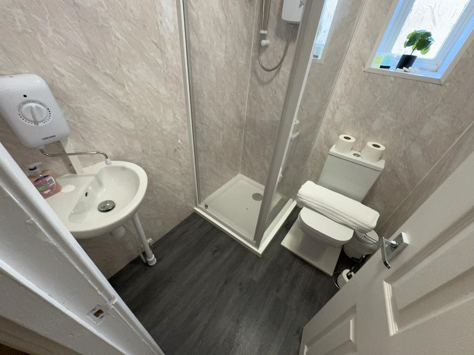 238a279e9074b9c8efe9fc07c3318b9a