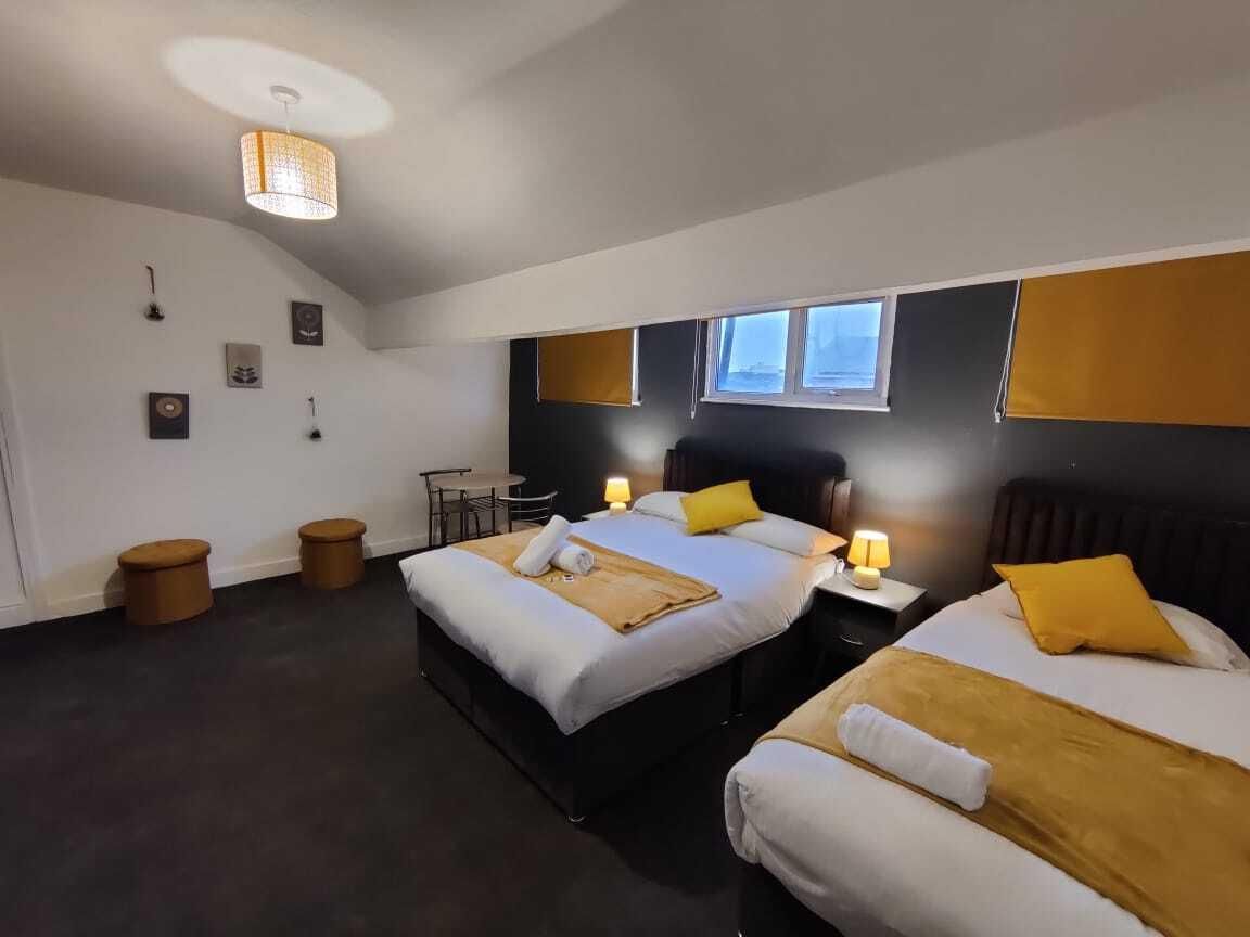 Standard-Family room-Ensuite