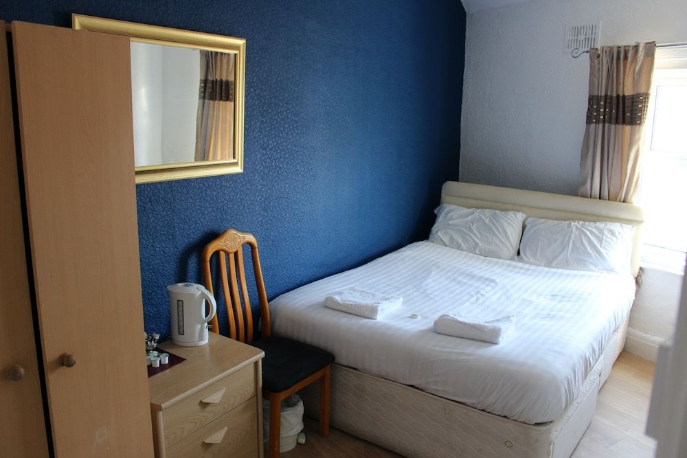 Henson Hotel Standard Double Room