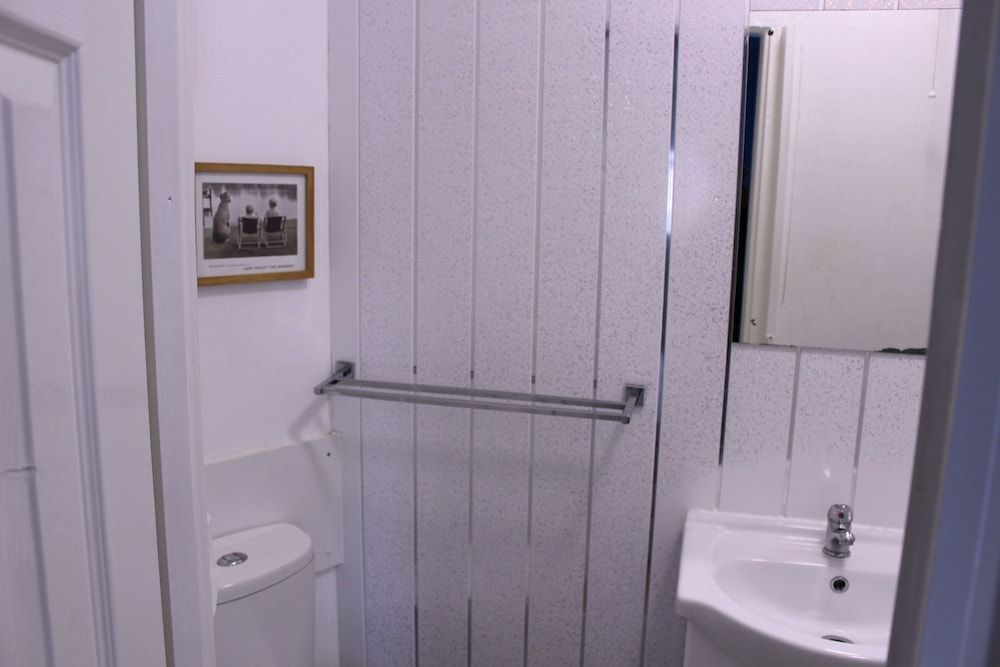 Henson Hotel Standard Double Room 14