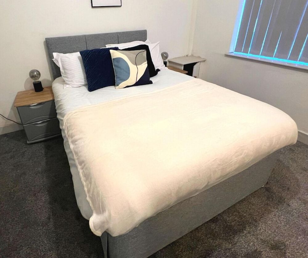 Darlington Suites by SA Stays Presidential Double Room