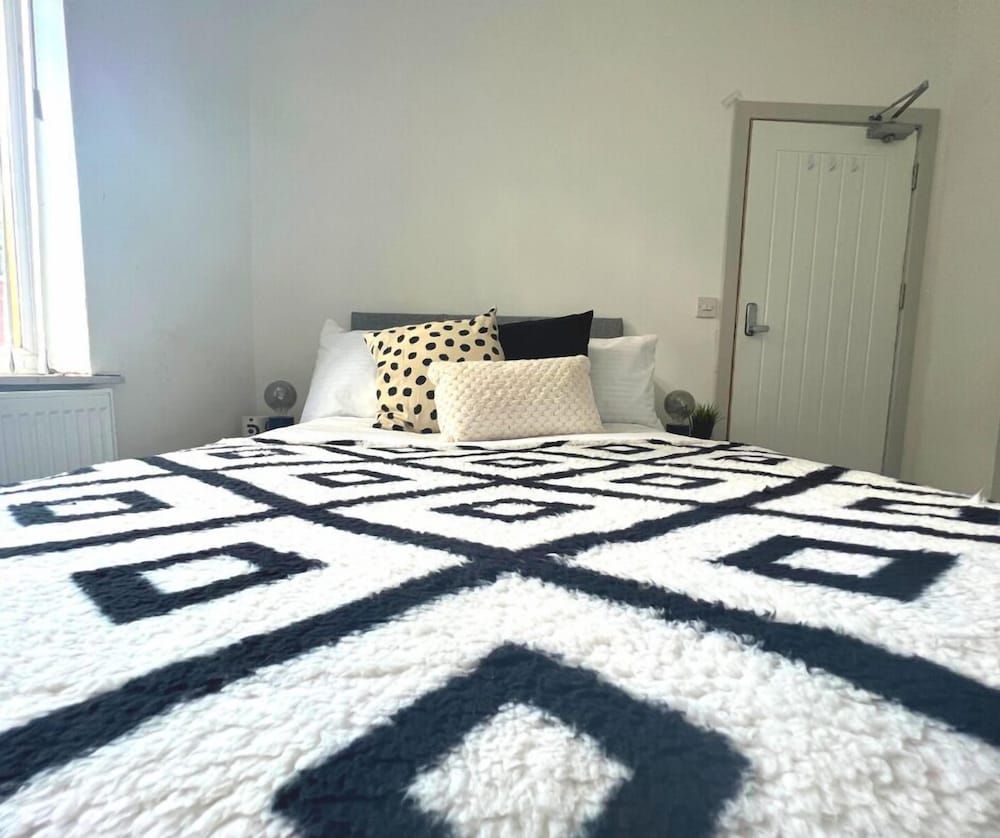 Darlington Suites by SA Stays Comfort Double Room 2