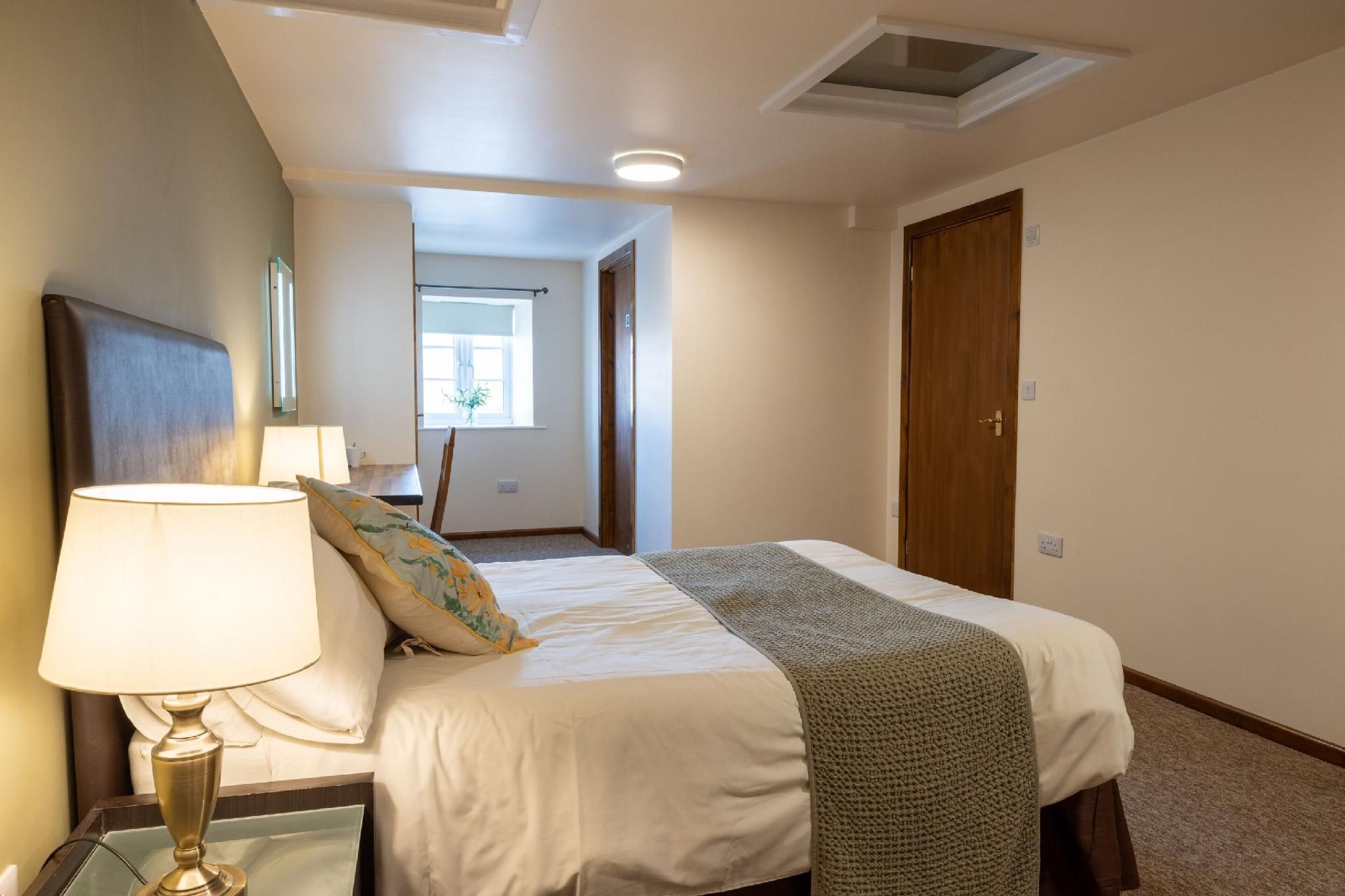 The Warehouse Double room-Luxury-Ensuite 2