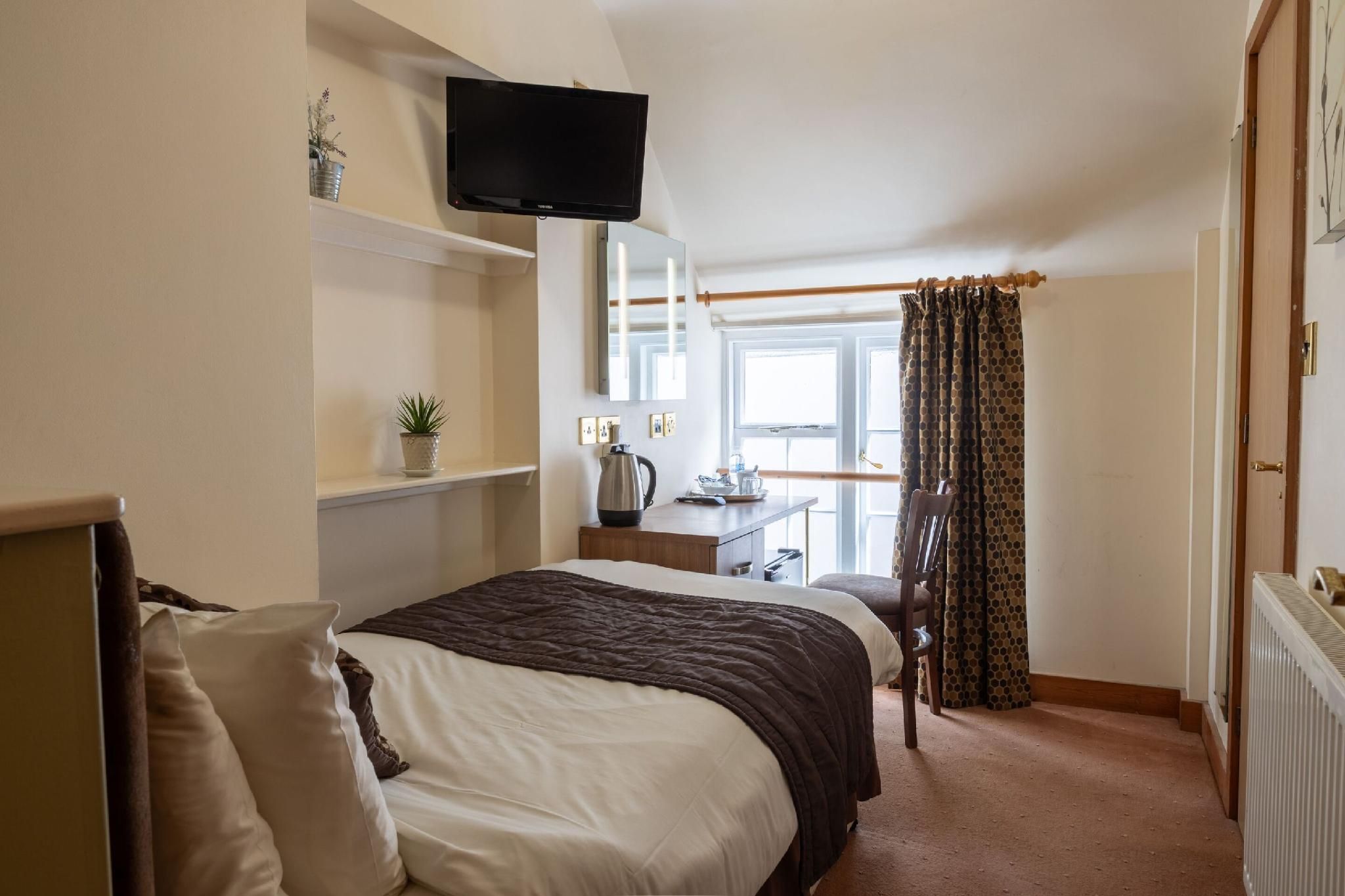 The Warehouse Single room-Standard-Ensuite with Shower