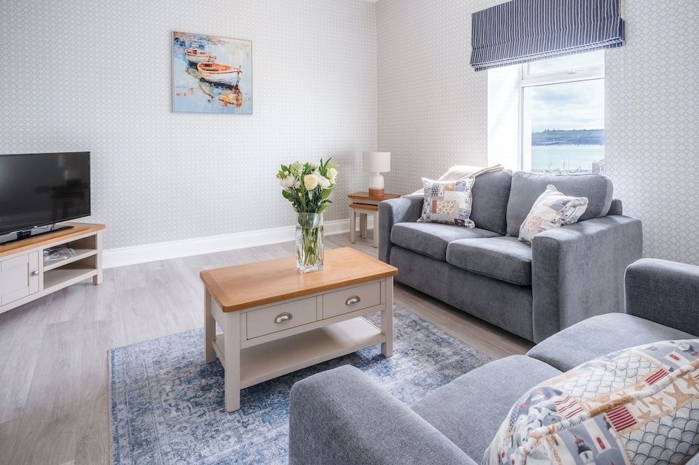 Apartment (2 Bedrooms)