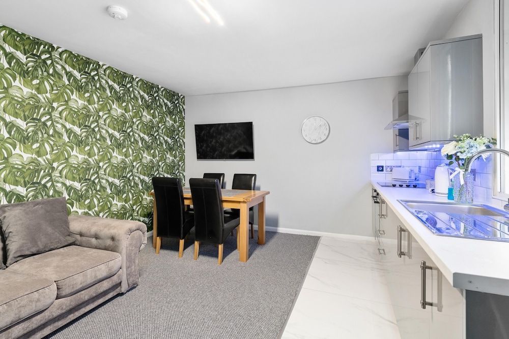 Still House House, Private Bathroom 22