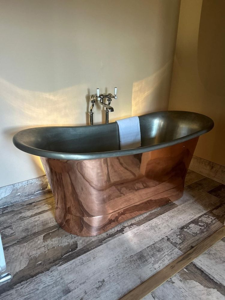 Bushmills Townhouse Duplex, 1 King Bed, Patio 6