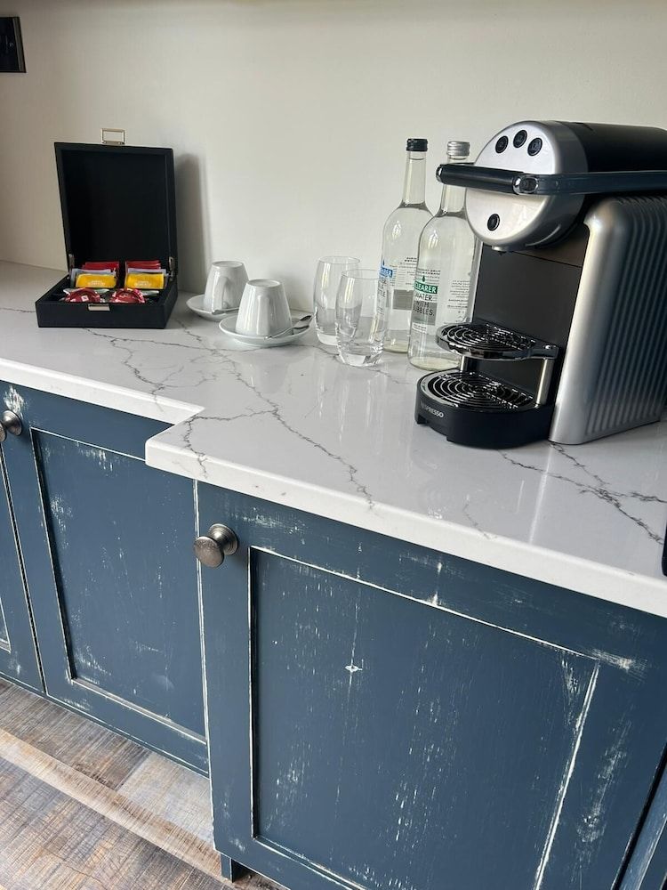 Bushmills Townhouse Duplex, 1 King Bed, Patio 8