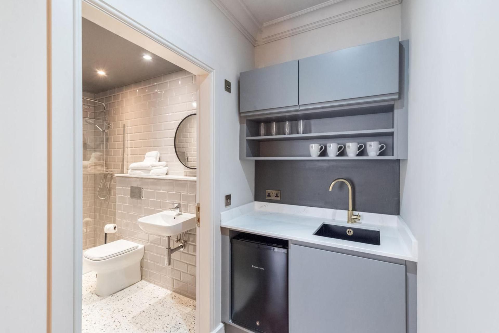 King Street Aparthotel King or Twin Studio 3