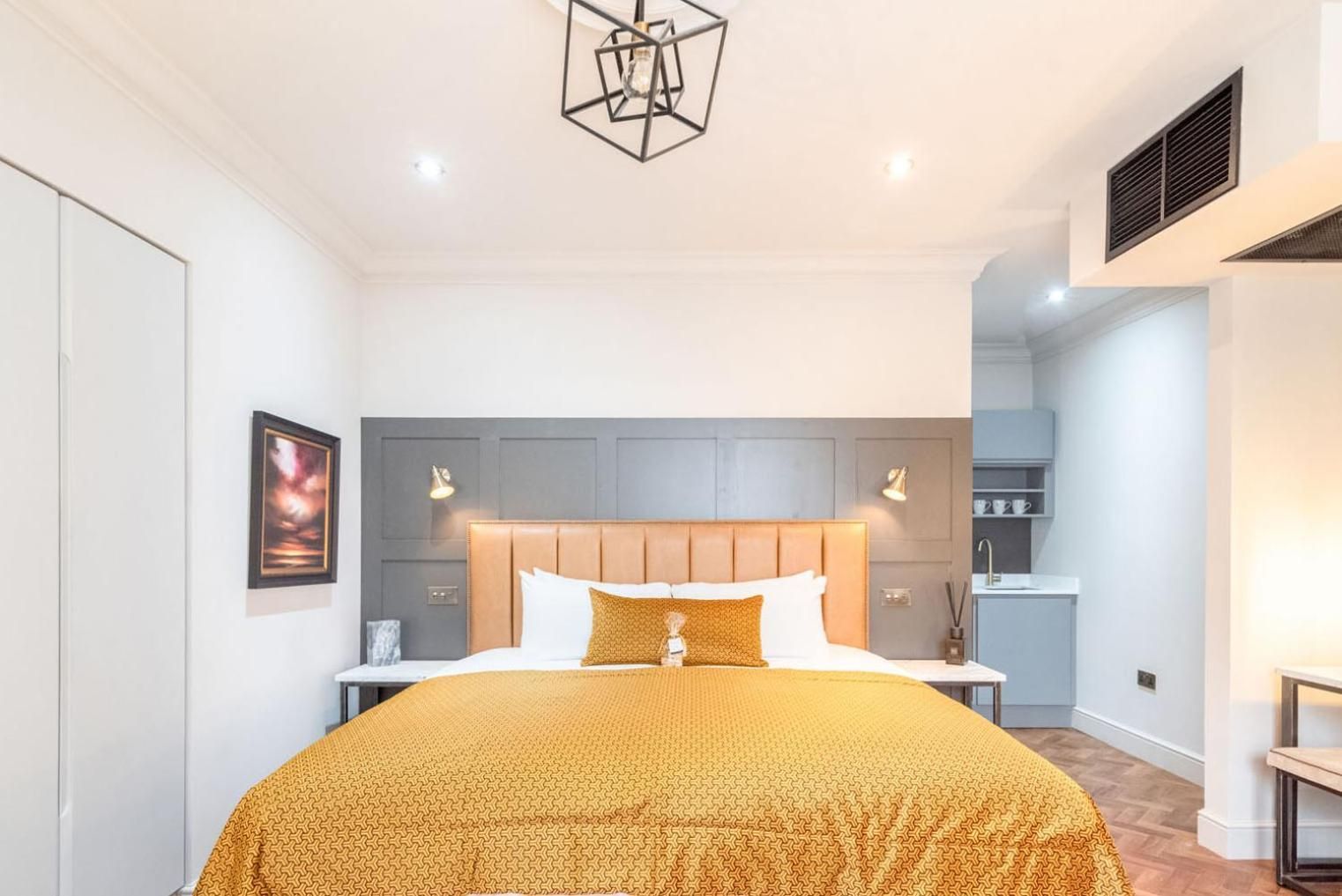 King Street Aparthotel King or Twin Studio 2