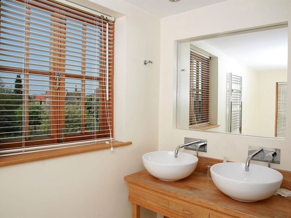 Beverley Budget Inn Superior Suite, Ensuite, Garden View (Room 3 ) 4