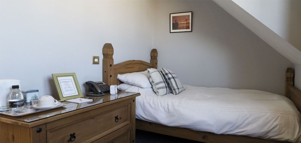 The Olde Ship Inn Single Room 2