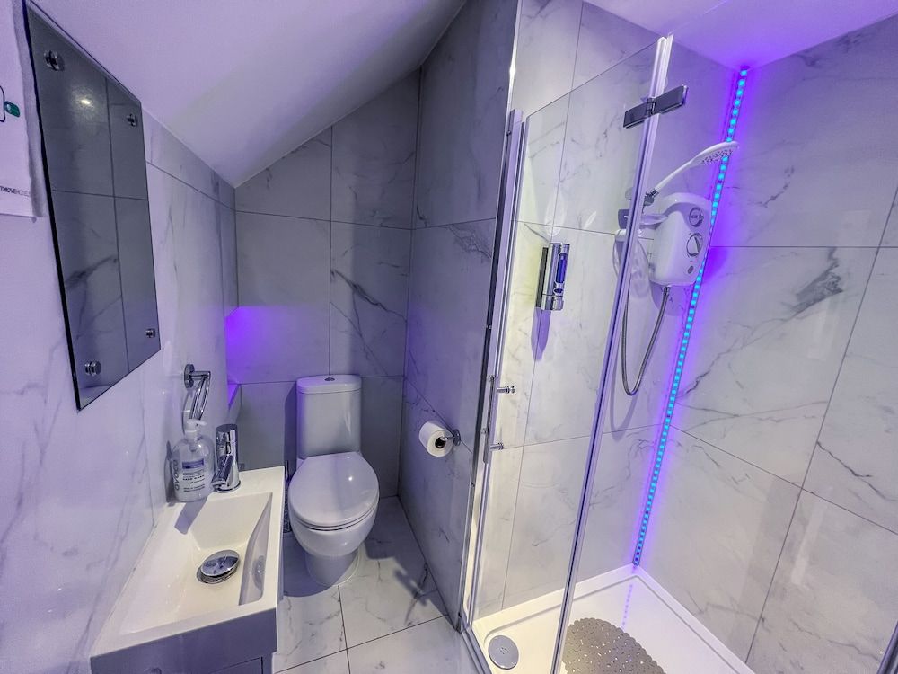 No. Twenty Hotel & Bar Premium Double Room, Ensuite, Garden View 4