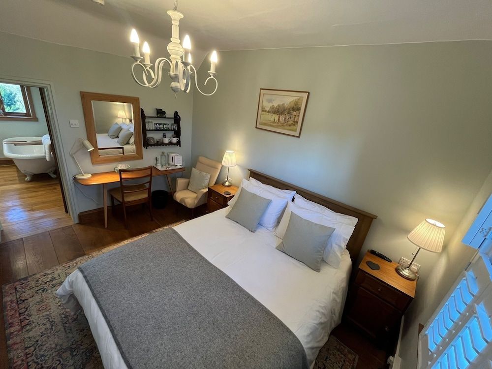 Luxury Double Room, Ensuite (Legges Hill Room)