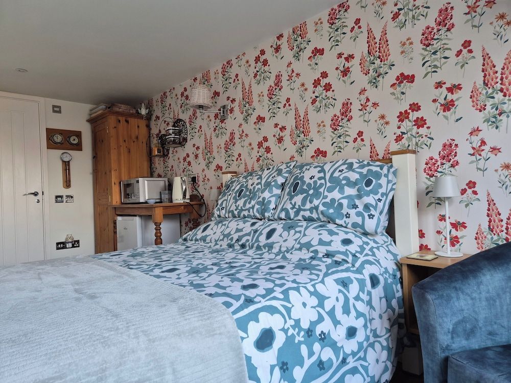 Flower Garden Studio in Sheringham- Cycle Friendly Studio 5