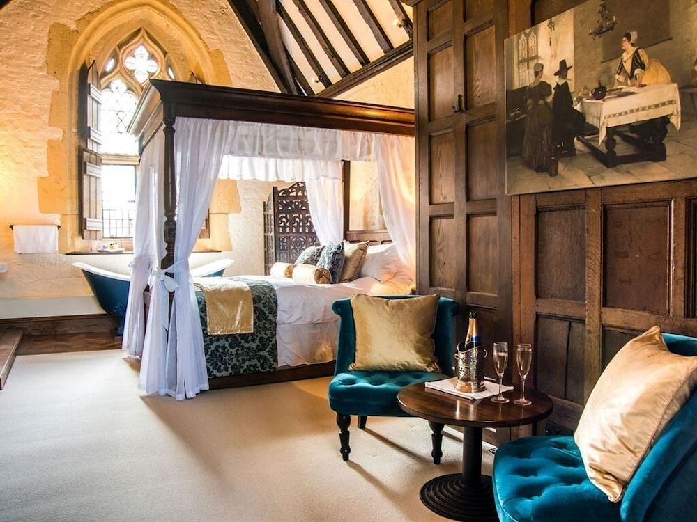 Abbots Grange Manor House Deluxe Double Room, Ensuite, Garden View (Abbots Chambers ) 5